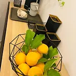 게스트하우스 The 3*